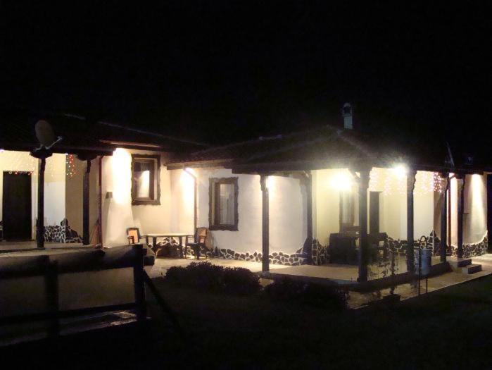 Madara Omaya Guest House Exterior foto